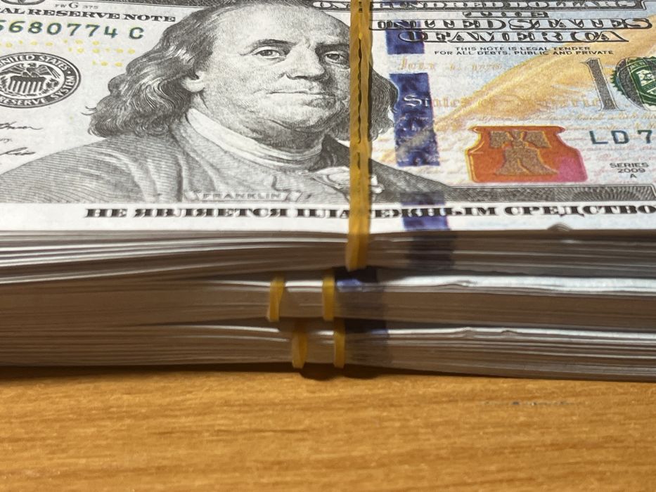 Фейковые доллары