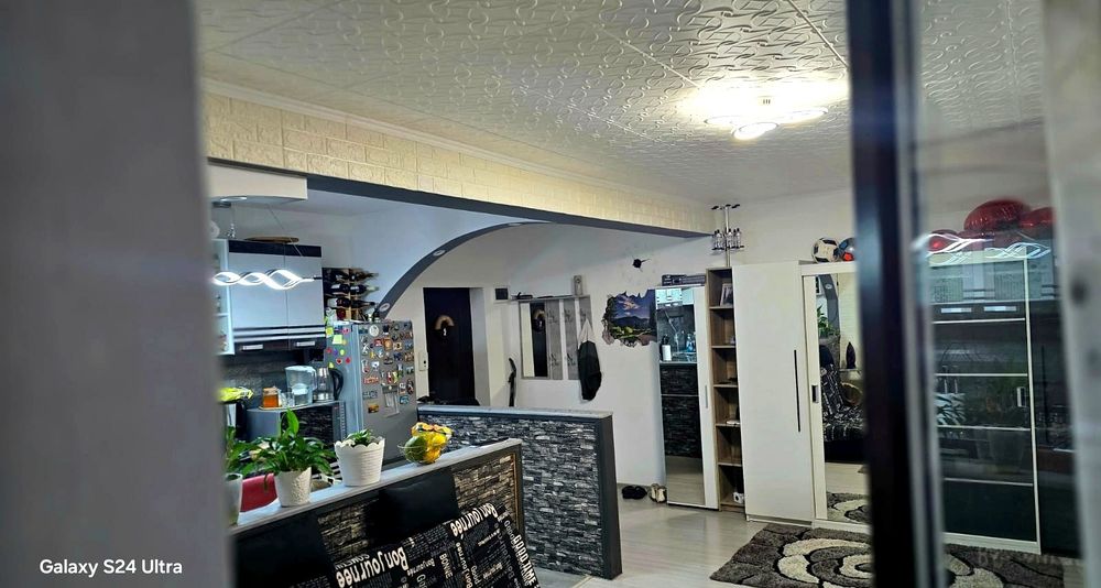Vând apartament 2 camere