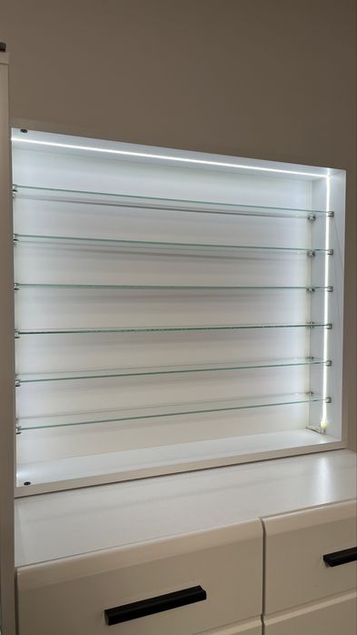 Витрина за колекционерски колички