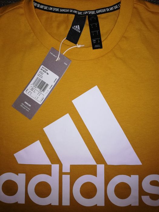 Тениска Адидас размер С/М нова!!!