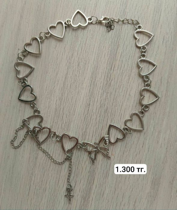 Продам различные украшения, цепочки.