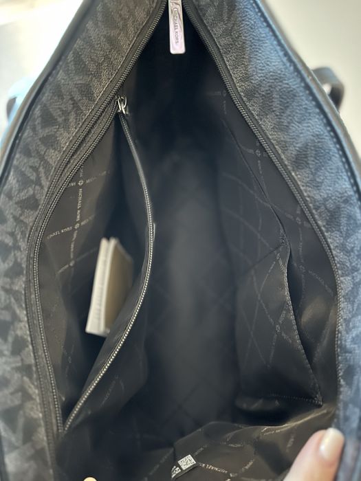 Michael kors monogram jet set travel
