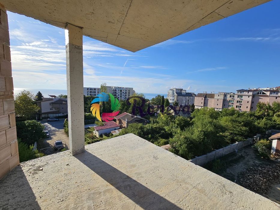 3-стаен във Варна, м-т Ален Мак площ 151кв.м. цена 246000евро