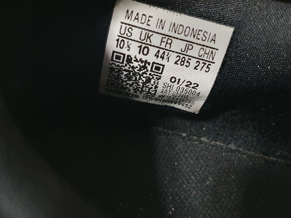 Маратонки Adidas Swift Run 22