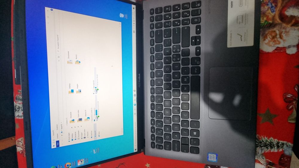 Laptop Asus VivoBook i5 gen8 ssd256