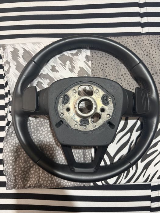 Volan Audi A4 A5 B9 butoane+padele