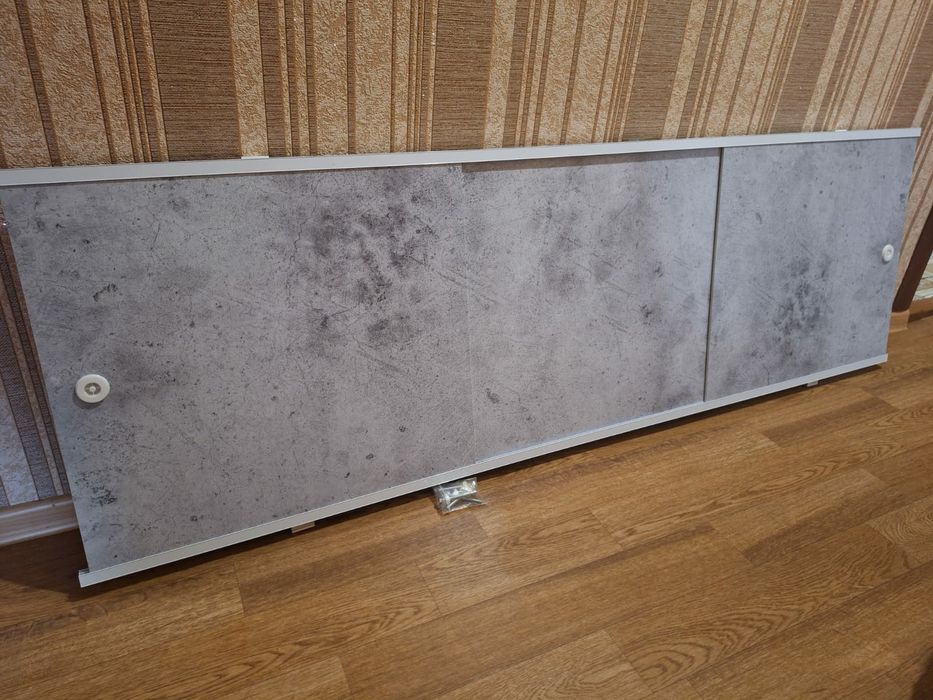 Экран для ванны, новый