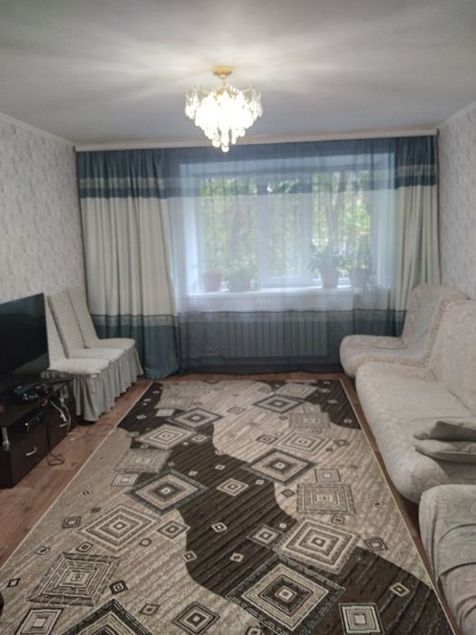 Продаю 4-комн квартиру