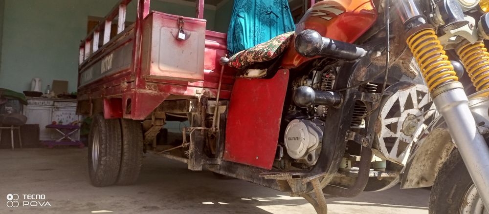 Kawaki mototsikl sotiladi