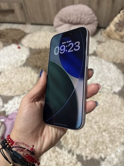 Vând iPhone 17 256Gb Lavander ca nou