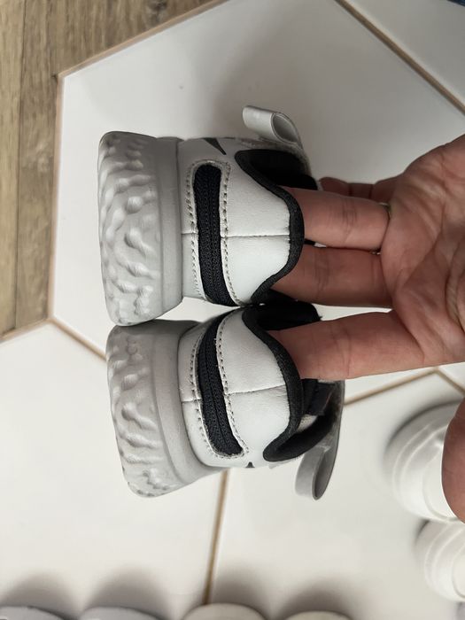 Маратонки Nike 21 номер