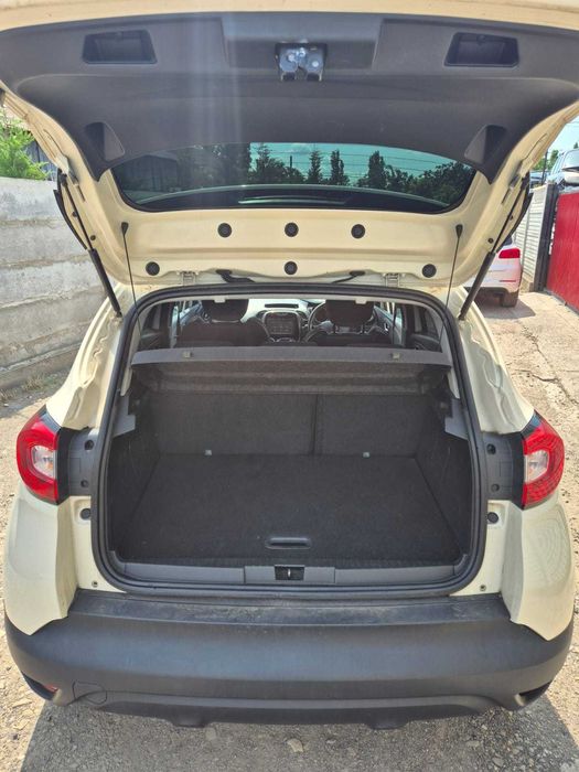Dezmembram Renault Captur 2014 bara fata /capota motor