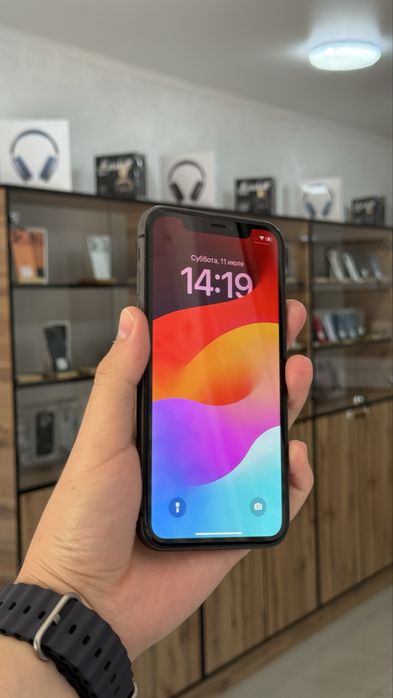 iPhone 11   64GB