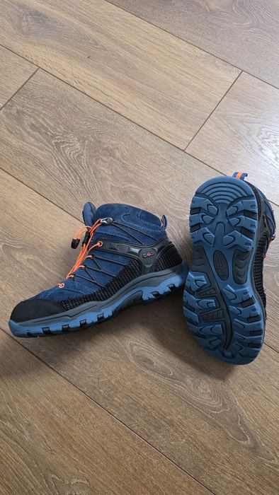 Ghete Munte / Bocanci Trekking CMP Rigel Mid - Mărimea 35 - Stare Exce