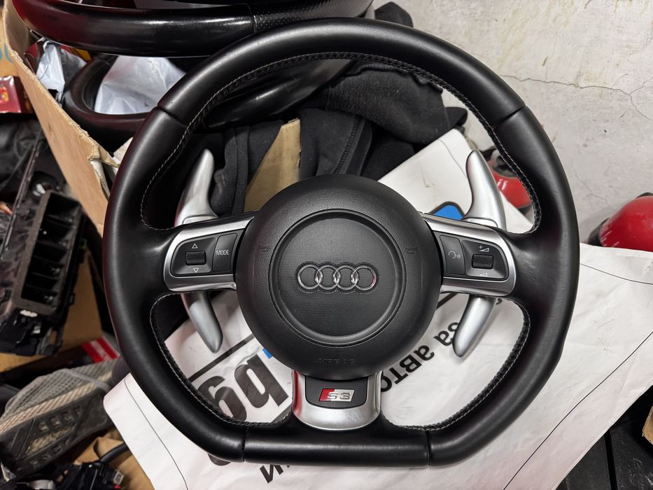 Скосен рязан мултифункционален волан от Audi S3 A3 A4 A5 A6 S4 RS3 TT