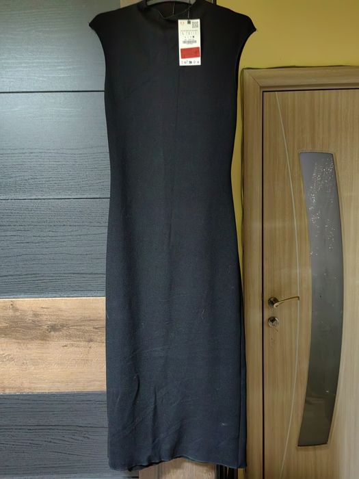 Черна рокля ZARA