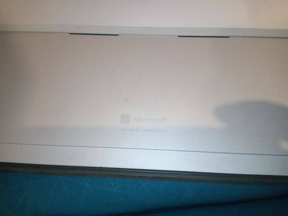 Microsoft Surface Pro 7 топ модел.