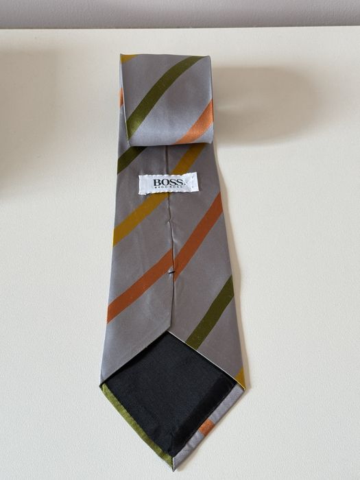 Вратовръзка Hugo Boss 100% коприна , Флинтстоун