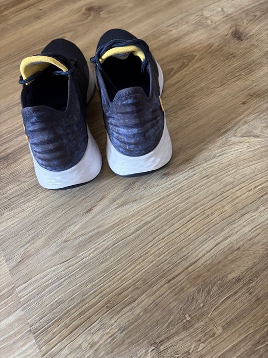 New Balance маратонки