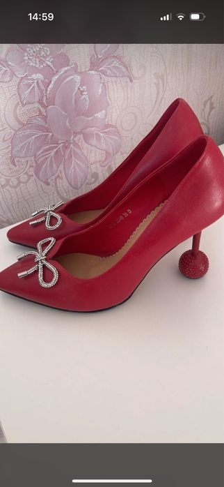 Новый туфли