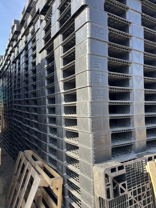 поддоны , паддон , палет ,