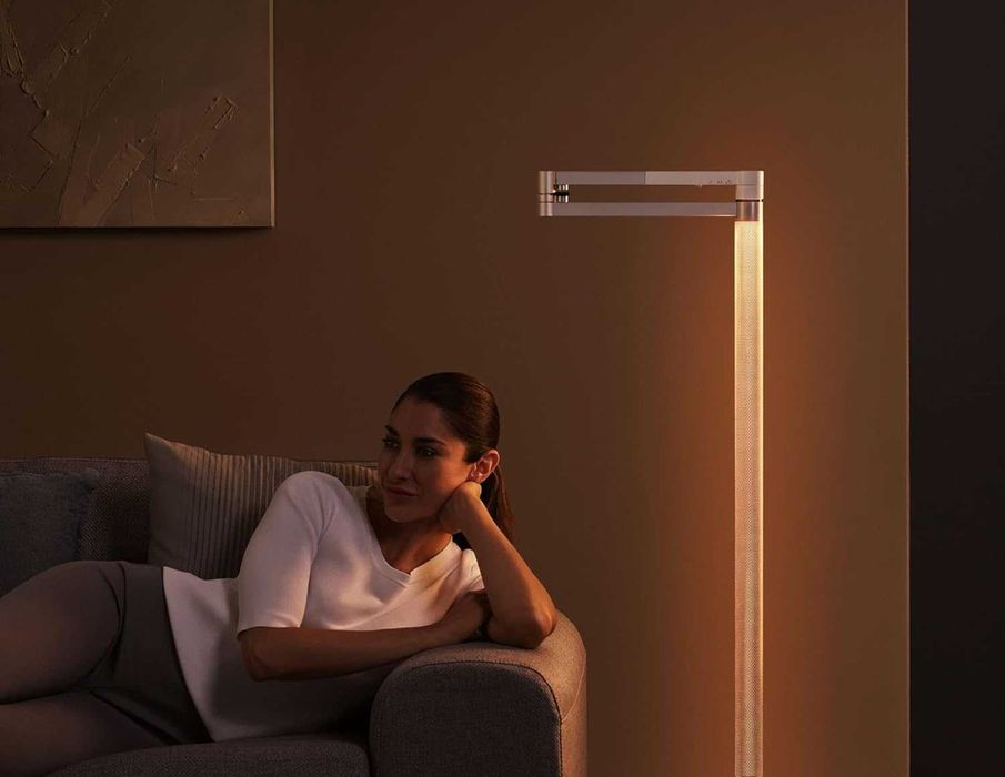 Най добрата лампа в света Dyson Solarcycle Morph Lamp