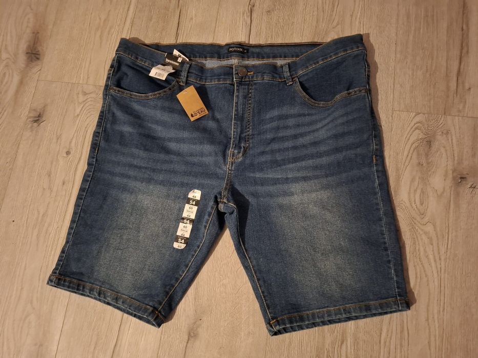 Vand pantaloni scurți de blugi