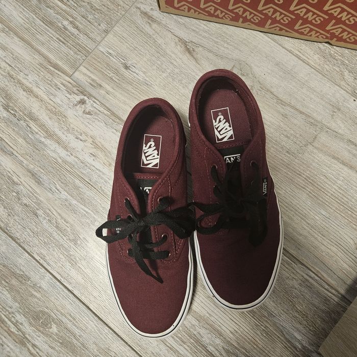 Кецове Vans вишневи