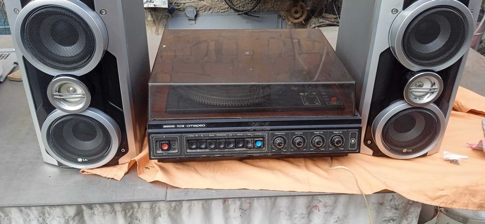 проигрыватель бу , с иглой , и музык ценр