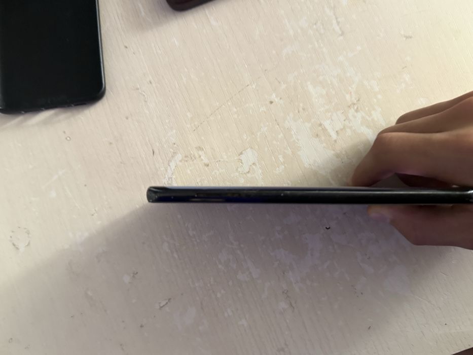 Samsung S9+Sotiladi