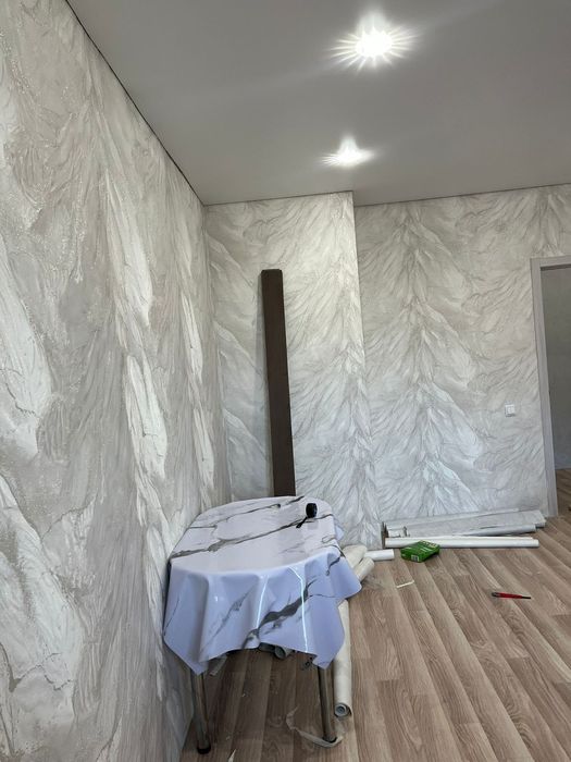 Поклеим обои за рулон 8000