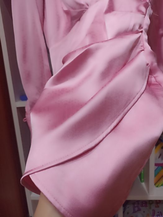 Rochita roz , material "plin"