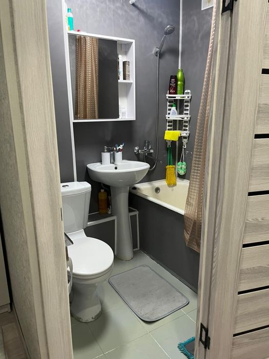 Продам 1 ком квартиру с ремонтом 15900