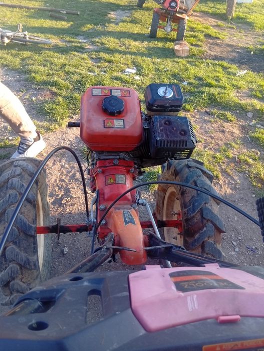 Vând motocultor detolz 8,5 cp