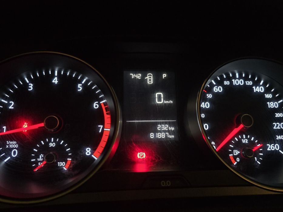 Vând Golf 7, benzina- automata, 82.000 Km !