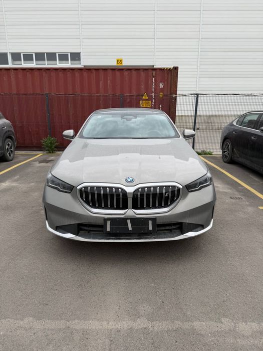 Bmw i5 35L dop opsiya