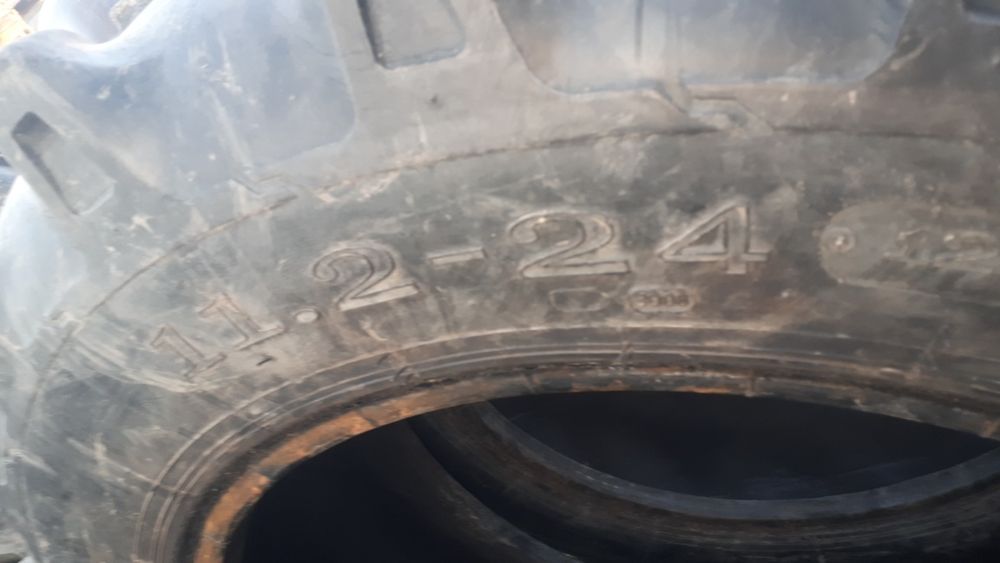 Anvelope tractor 11,2R24 l uzura 50%