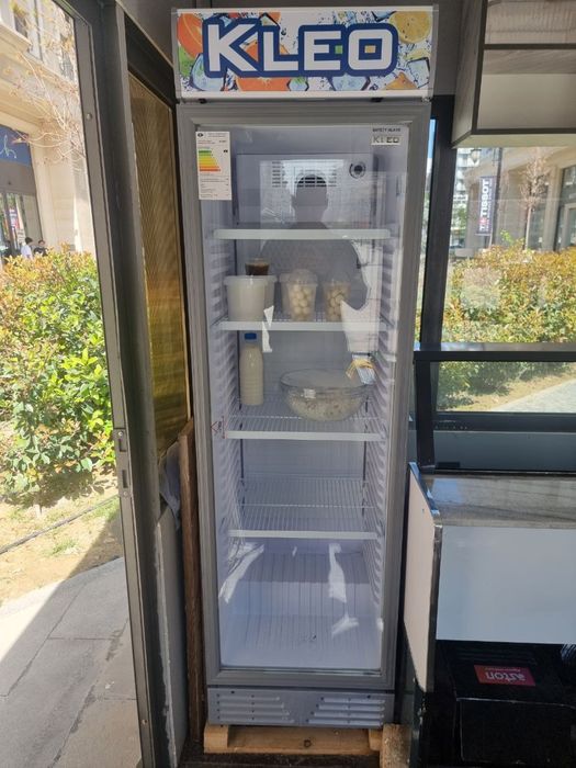 Два холодильника