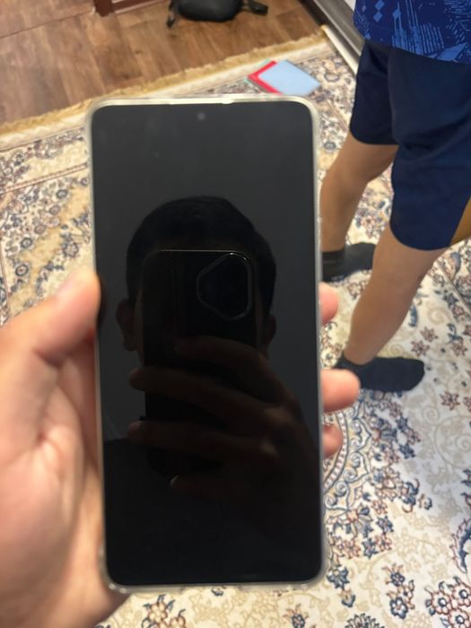 Продам redmi turbo 3(poco f6)