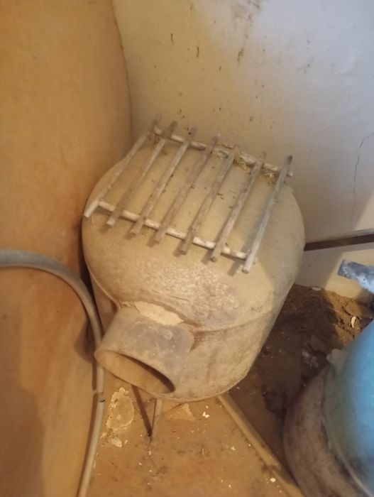 Печка темирдан газ ва утинда ишлайди