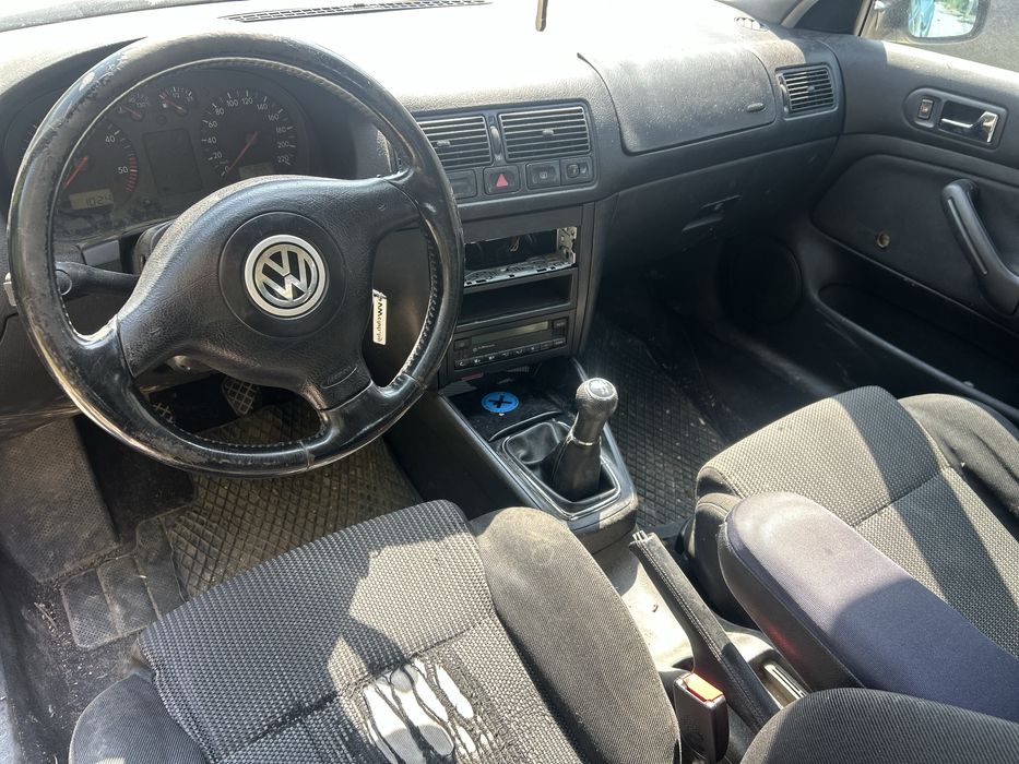 Голф 4 1,9тди 90кс на части/Vw Golf 4 1,9tdi 90ks na chasti