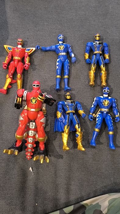 Power Rangers екшън фигурки на Bandai