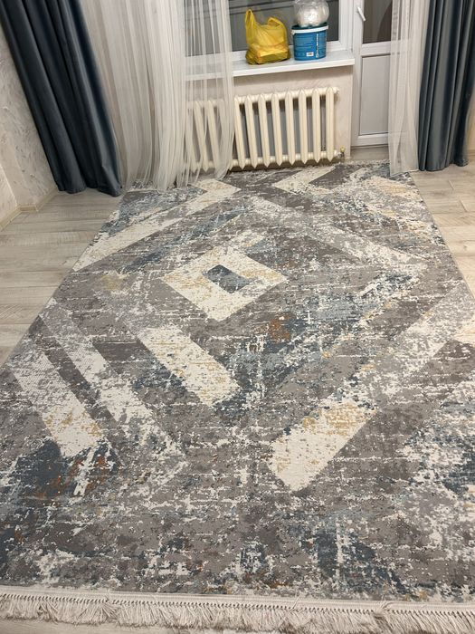 Ковер в хоршем состоянии