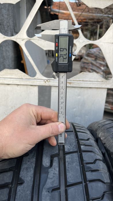 Комплект нови летни гуми 245 45 18 за BMW