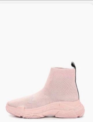 Кроссовки женские