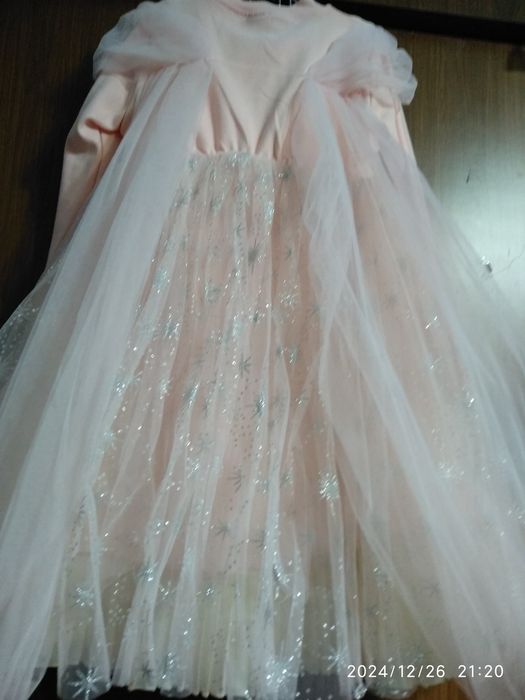 Нарядное новогоднее платье для девочки