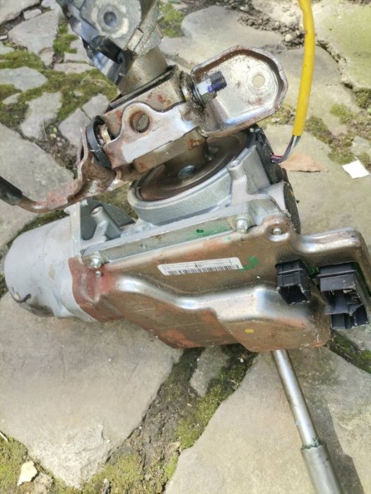 Кормилен прът с ел. усилвател за фиат 500/ ланчия муса и ипсилон