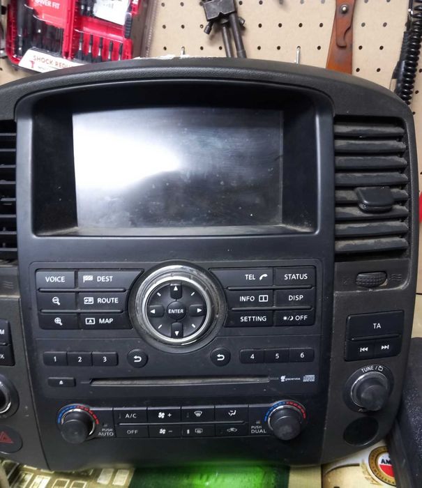 Навигация Nissan Navara Bose