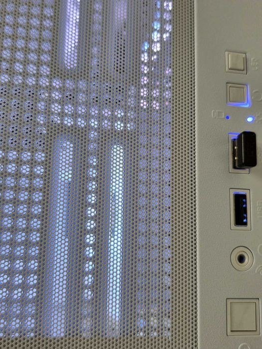 Нов | Гаранция | Ryzen 7800X3D | RTX 5070 | 32 GB RAM | Геймърски