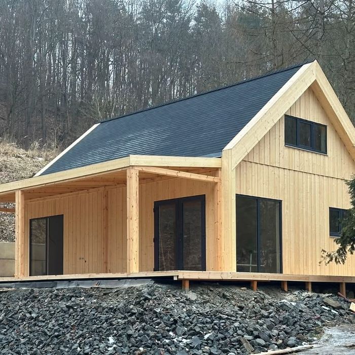 Construim case și cabane din lemn